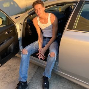 Meet your Posher, Cedric